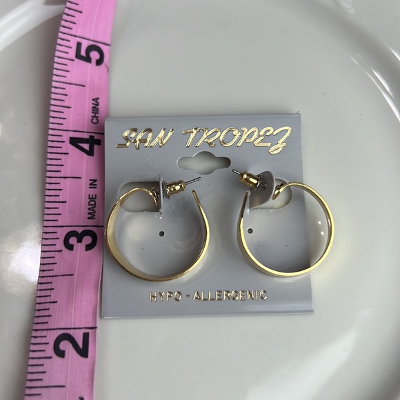 Vintage San Tropez Gold Tone 1" Wide Hoop Earrings NWT 3 for 25 - Picture 5 of 5